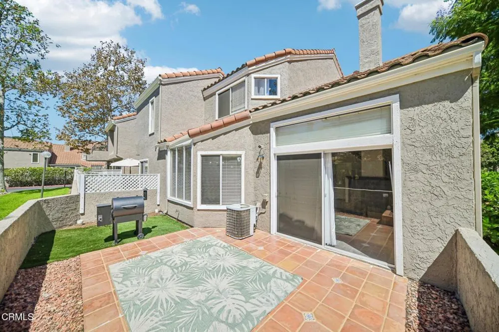 6056 Paseo Encantada Camarillo, CA 93012