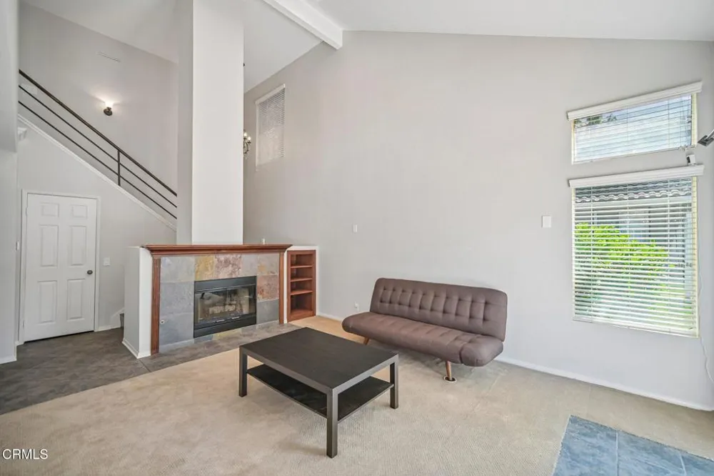 6056 Paseo Encantada Camarillo, CA 93012