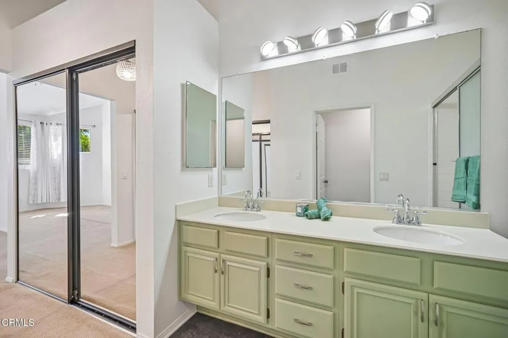 6056 Paseo Encantada Camarillo, CA 93012