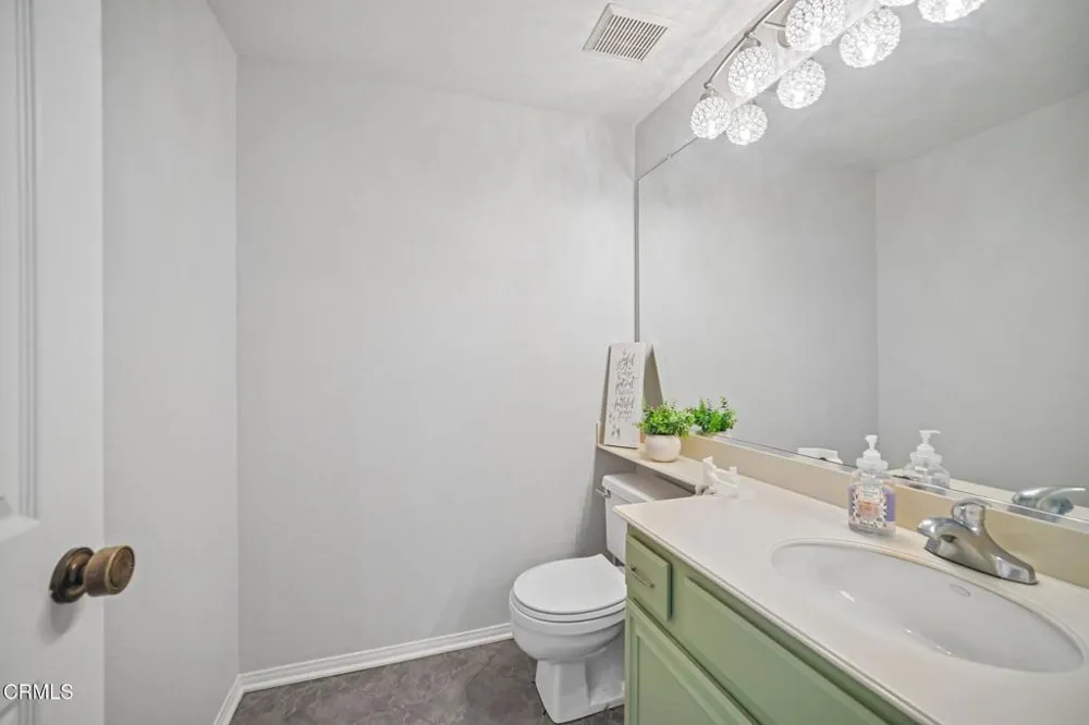 6056 Paseo Encantada Camarillo, CA 93012