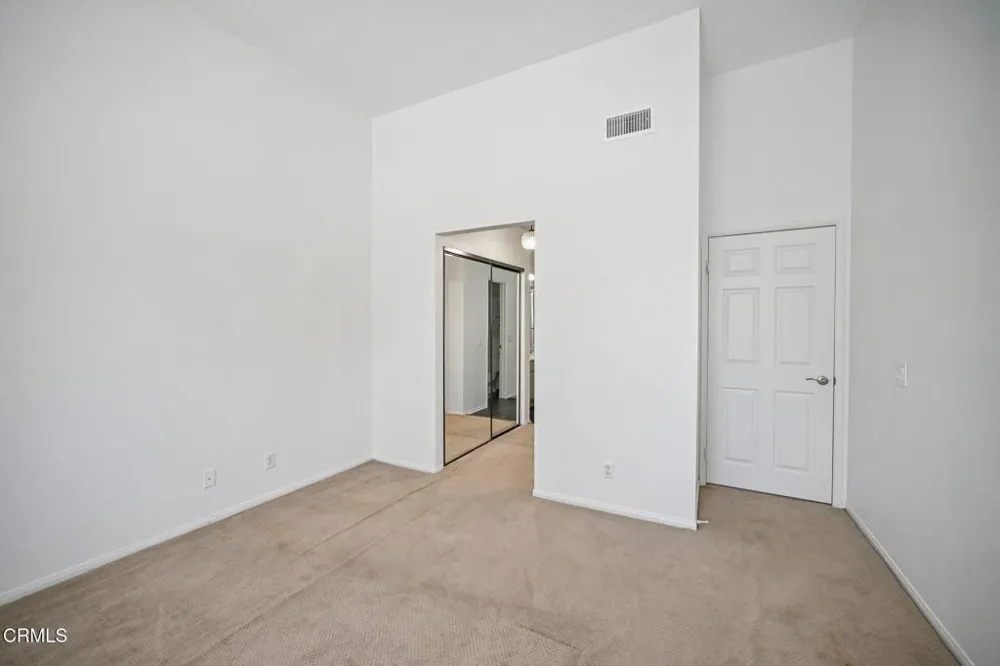 6056 Paseo Encantada Camarillo, CA 93012