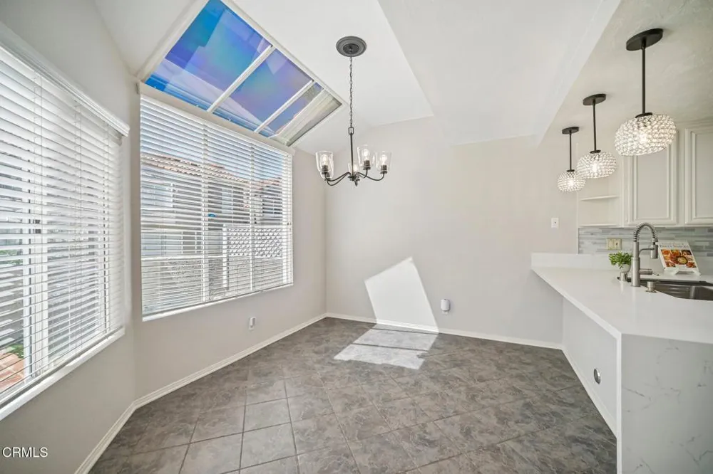 6056 Paseo Encantada Camarillo, CA 93012