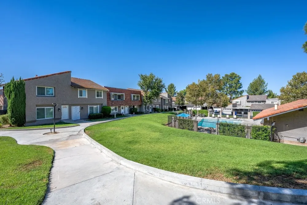 26865 Avenida Terraza Saugus, CA 91350