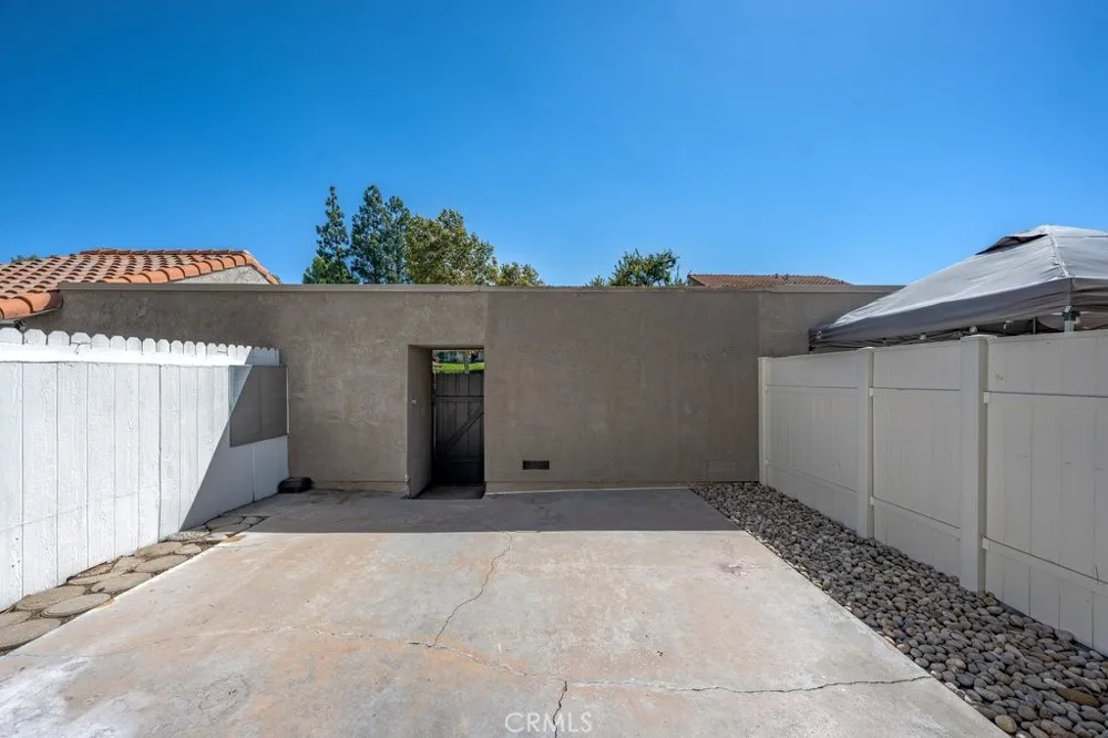 26865 Avenida Terraza Saugus, CA 91350