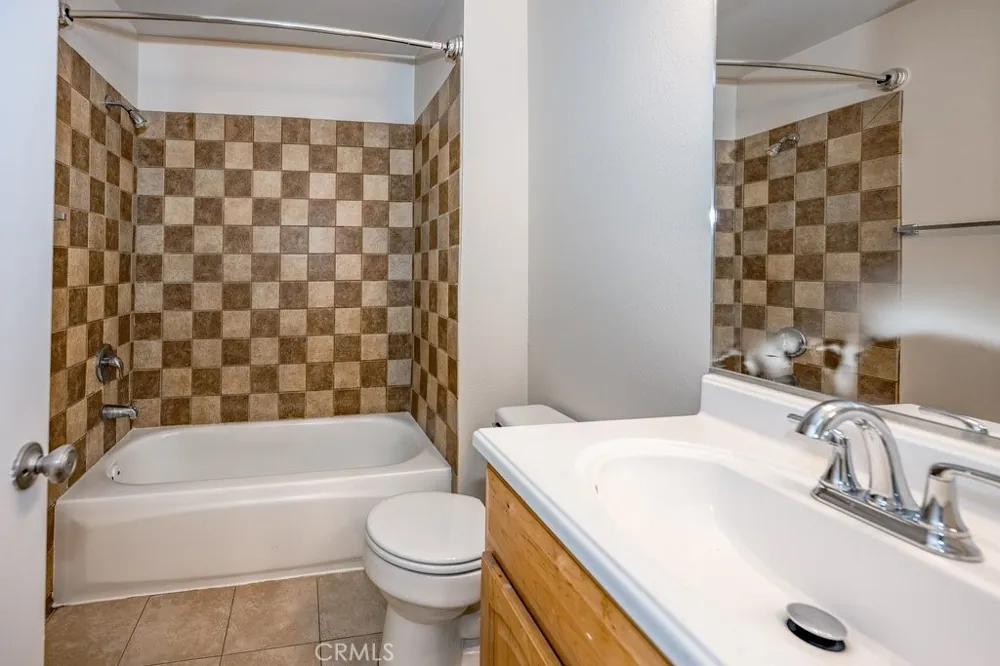 26865 Avenida Terraza Saugus, CA 91350