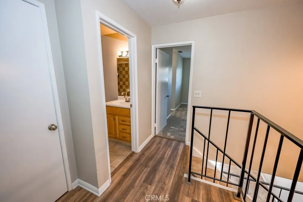 26865 Avenida Terraza Saugus, CA 91350