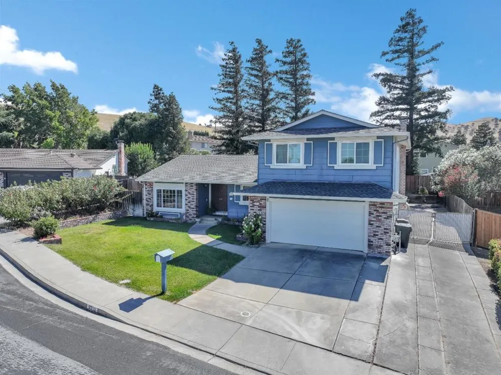 2353 Silver Creek Circle Antioch, CA 94509