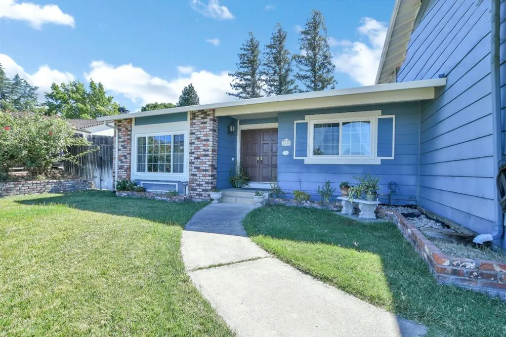 2353 Silver Creek Circle Antioch, CA 94509