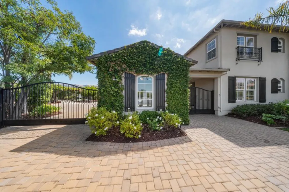 2365 Glen Creek Court San Jose, CA 95138