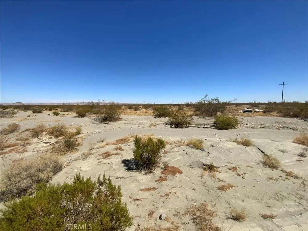 Oasis Pinon Hills, CA 92372