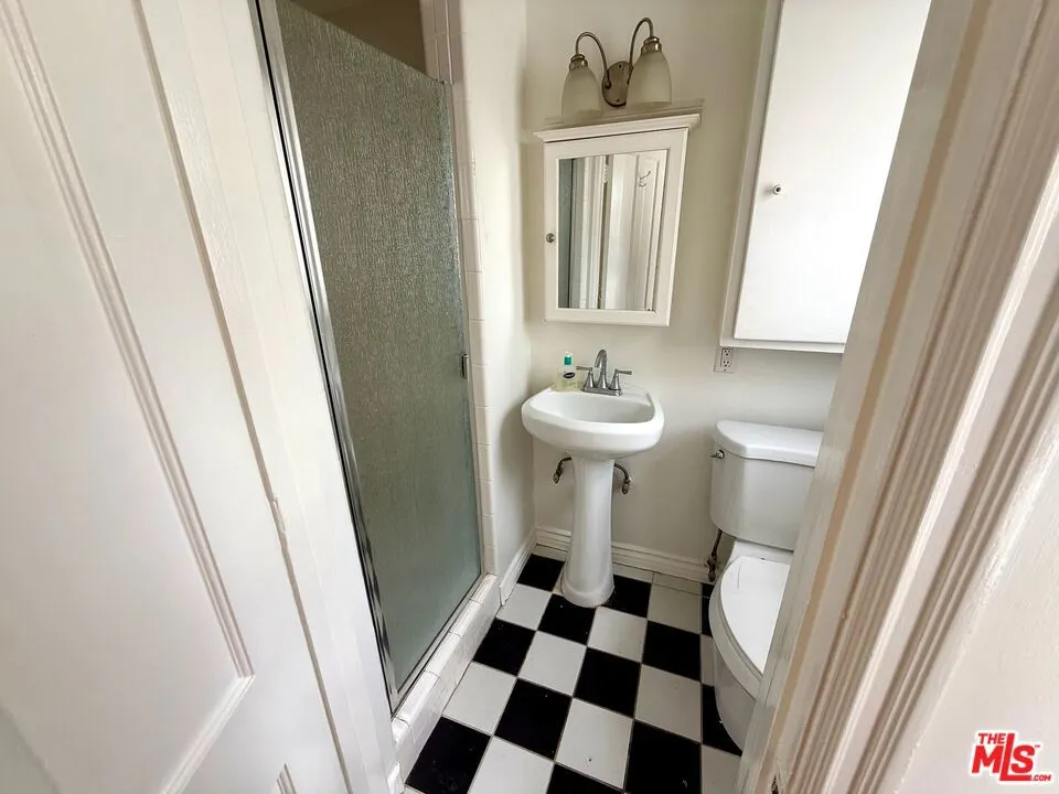 236 S Spalding Drive #1/2 Beverly Hills, CA 90212