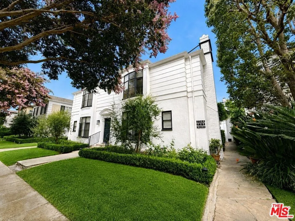 236 S Spalding Drive #1/2 Beverly Hills, CA 90212