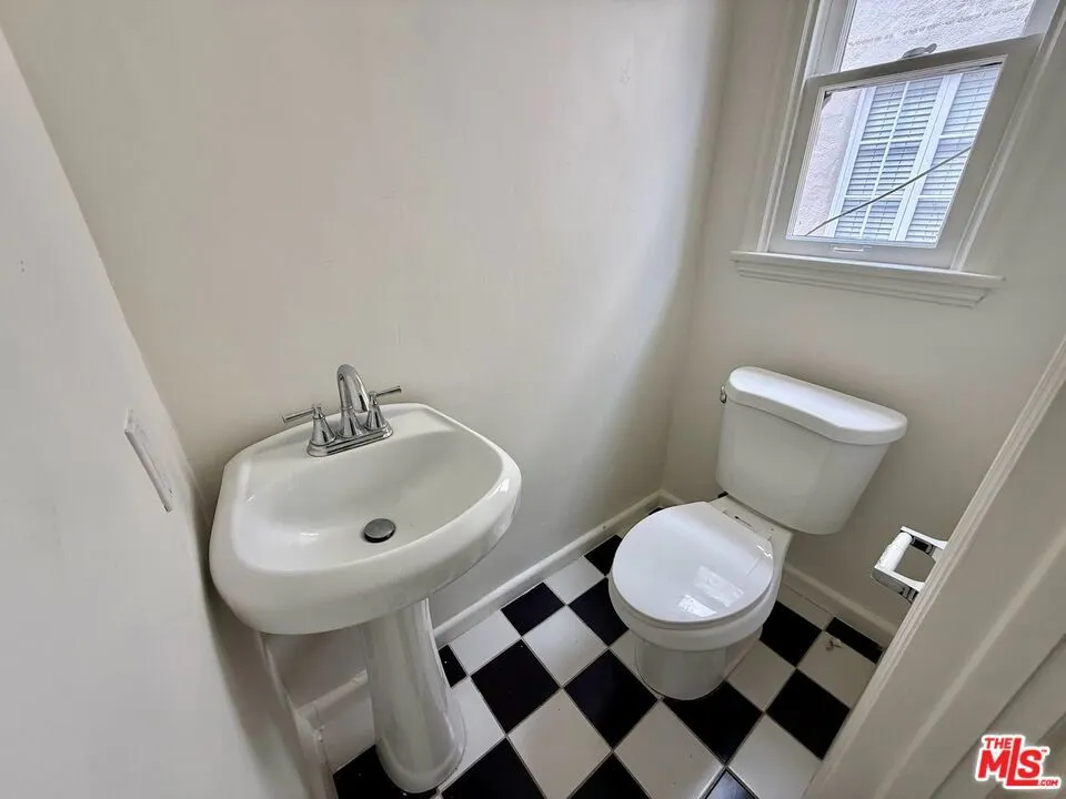 236 S Spalding Drive #1/2 Beverly Hills, CA 90212