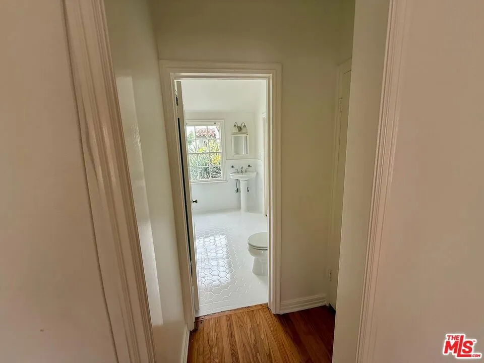 236 S Spalding Drive #1/2 Beverly Hills, CA 90212
