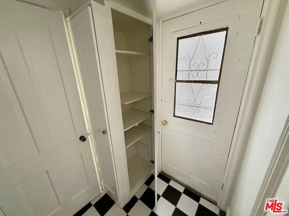 236 S Spalding Drive #1/2 Beverly Hills, CA 90212