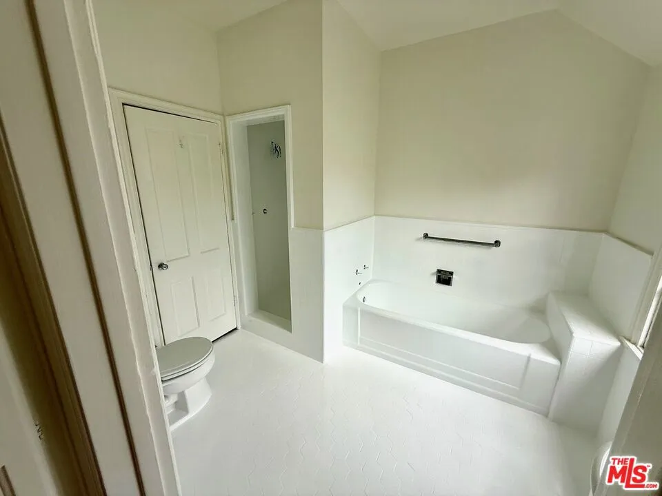 236 S Spalding Drive #1/2 Beverly Hills, CA 90212