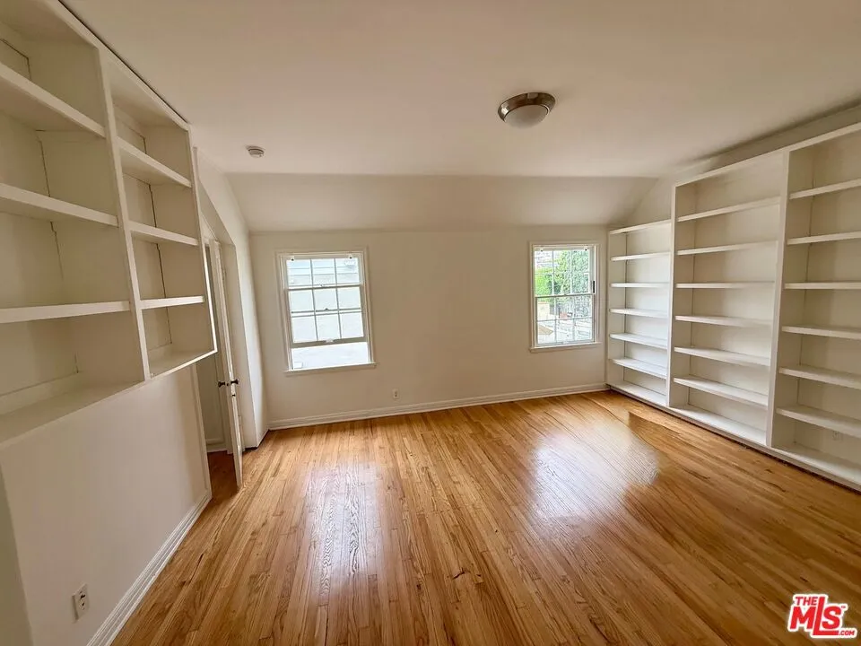 236 S Spalding Drive #1/2 Beverly Hills, CA 90212