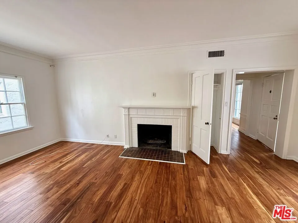 236 S Spalding Drive #1/2 Beverly Hills, CA 90212