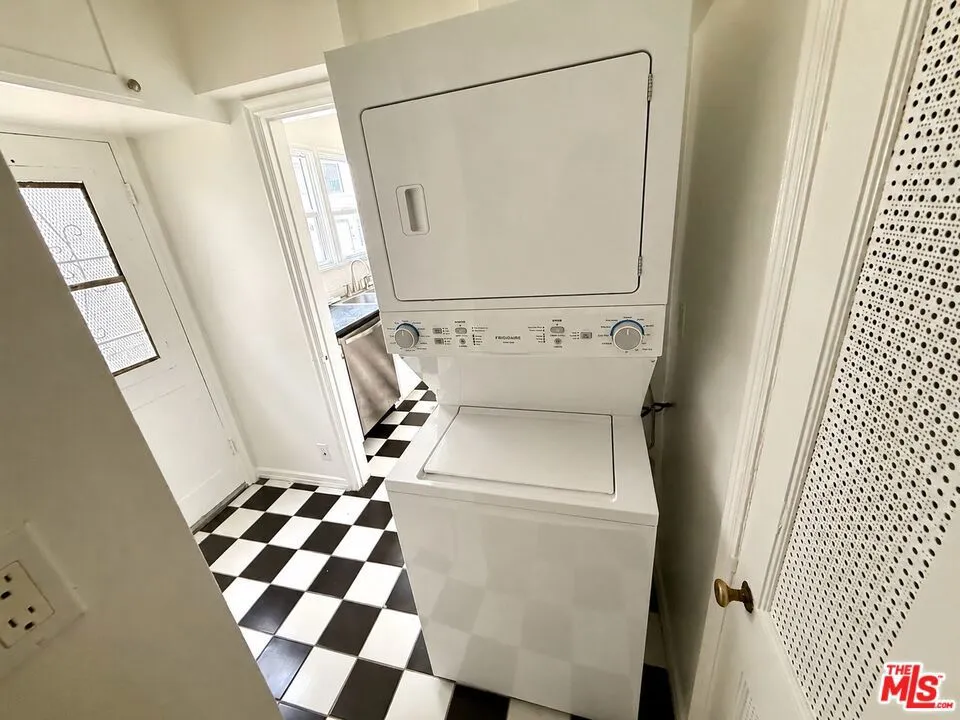 236 S Spalding Drive #1/2 Beverly Hills, CA 90212