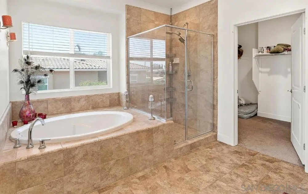 1675 Felicita Escondido, CA 92025