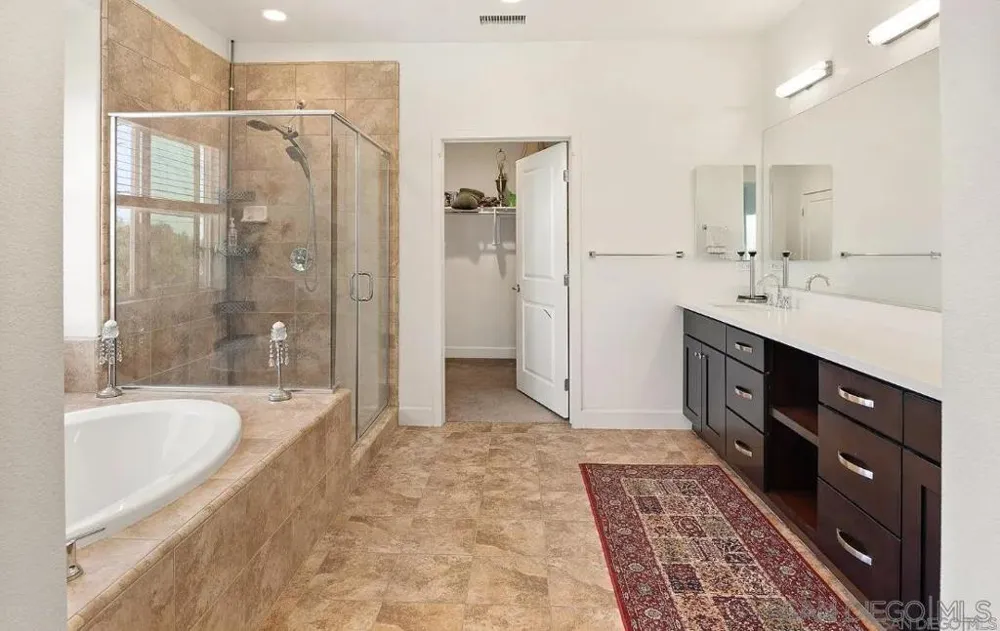 1675 Felicita Escondido, CA 92025