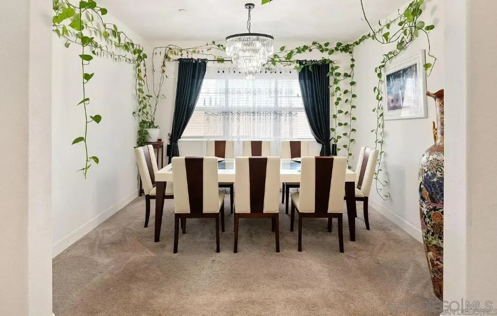 1675 Felicita Escondido, CA 92025