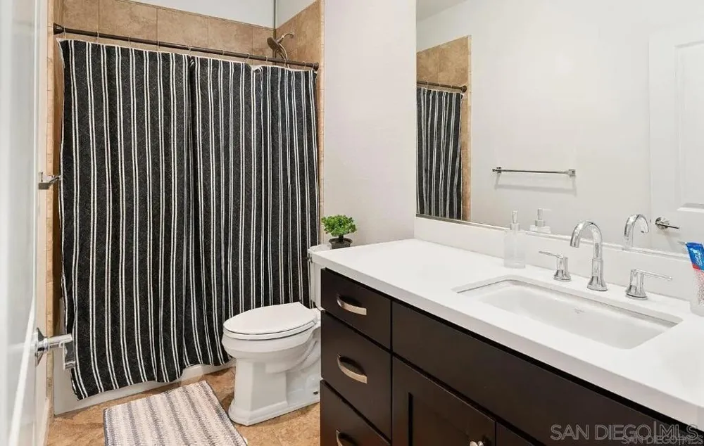 1675 Felicita Escondido, CA 92025
