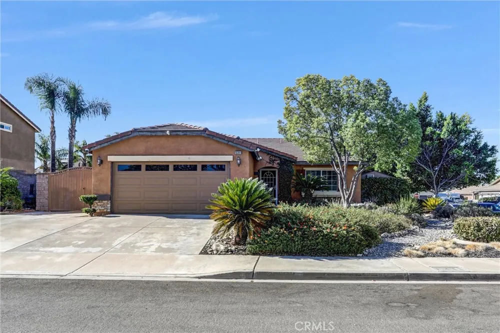 15381 Mallard Fontana, CA 92336