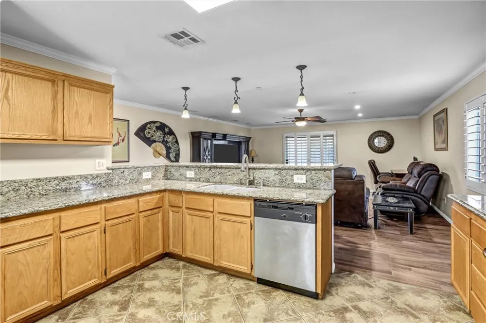 15381 Mallard Fontana, CA 92336