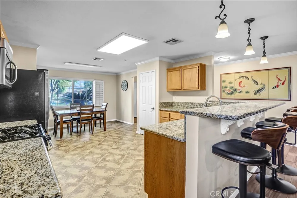 15381 Mallard Fontana, CA 92336