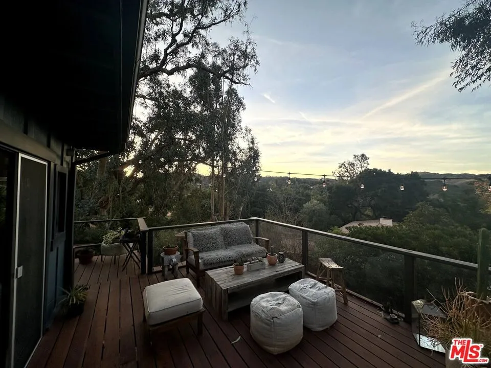 20485 Callon Drive Topanga, CA 90290