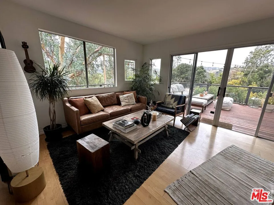 20485 Callon Drive Topanga, CA 90290