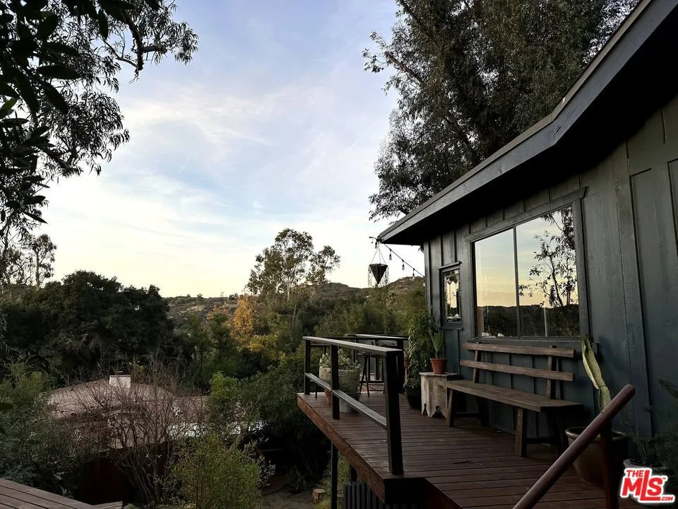 20485 Callon Drive Topanga, CA 90290