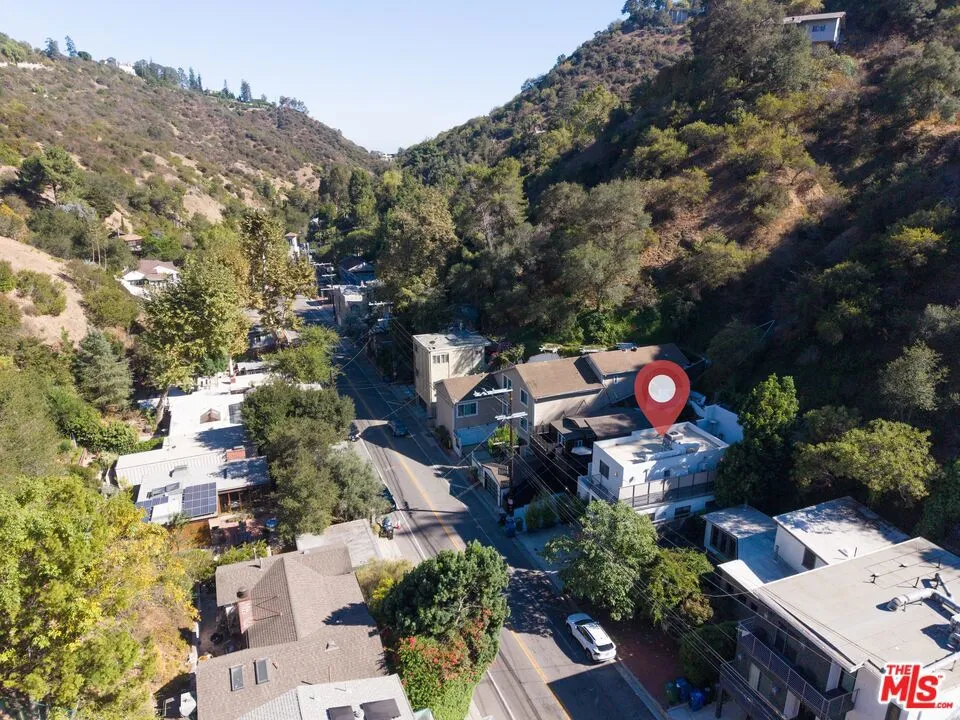1655 Beverly Glen Boulevard Los Angeles, CA 90077
