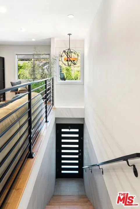 1655 Beverly Glen Boulevard Los Angeles, CA 90077
