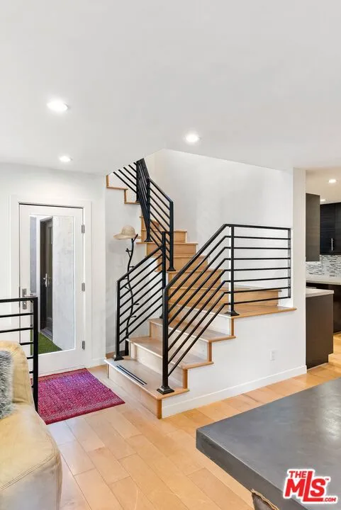 1655 Beverly Glen Boulevard Los Angeles, CA 90077