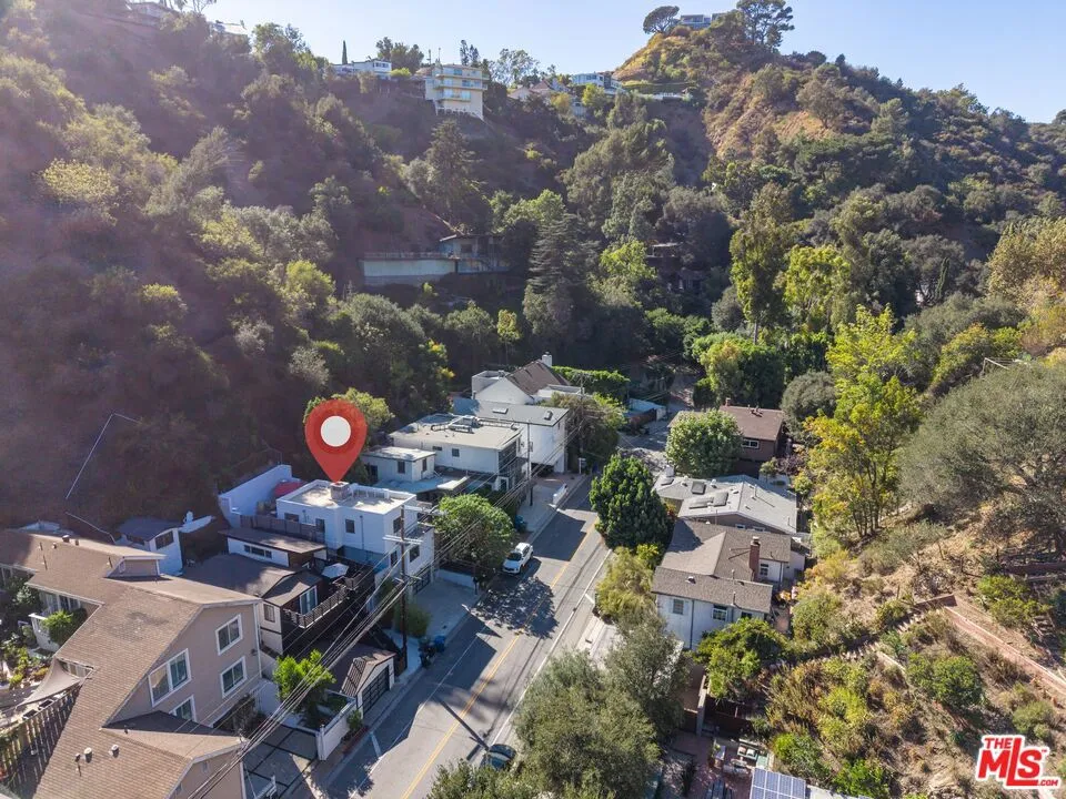1655 Beverly Glen Boulevard Los Angeles, CA 90077