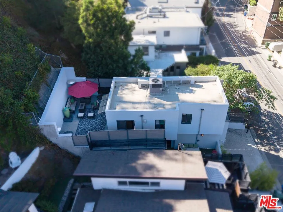 1655 Beverly Glen Boulevard Los Angeles, CA 90077