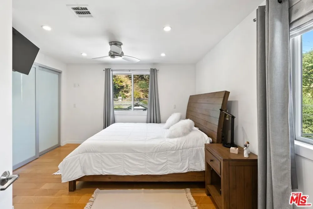 1655 Beverly Glen Boulevard Los Angeles, CA 90077