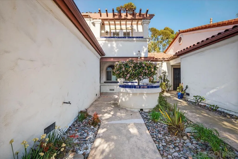 12242 Paseo Lucido #B San Diego, CA 92128