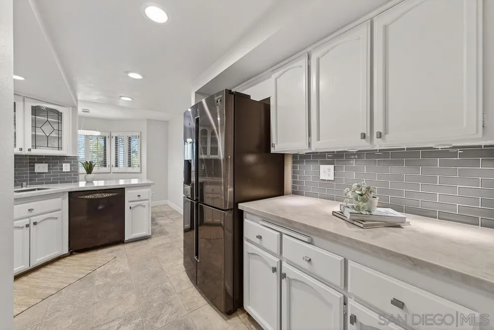 12242 Paseo Lucido #B San Diego, CA 92128