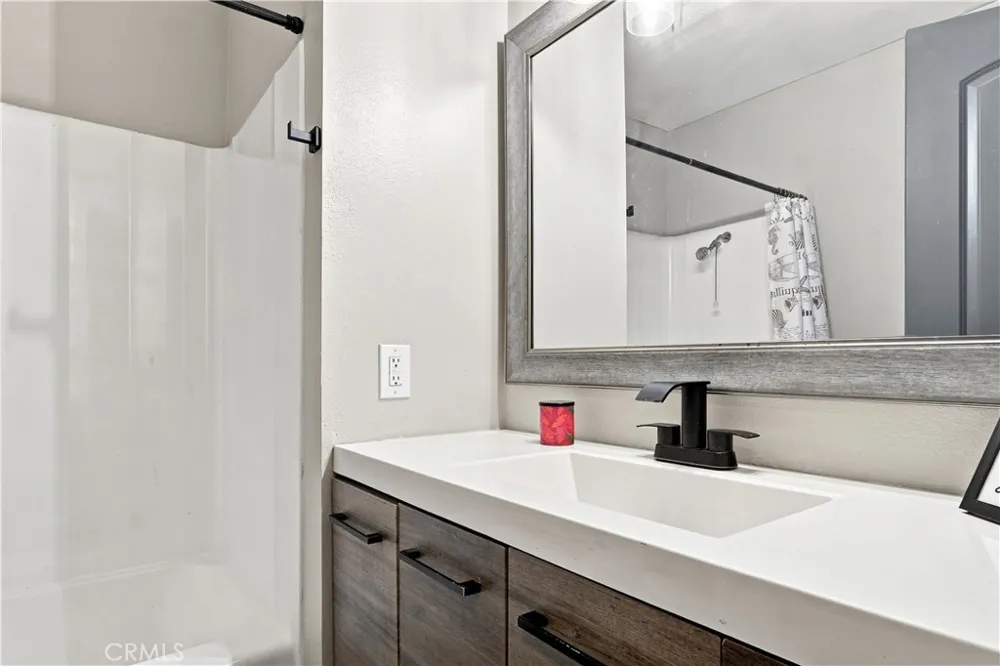 1530 Athol Street Bloomington, CA 92316