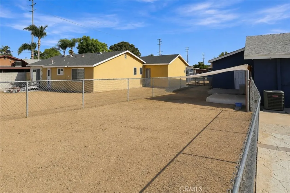 1530 Athol Street Bloomington, CA 92316