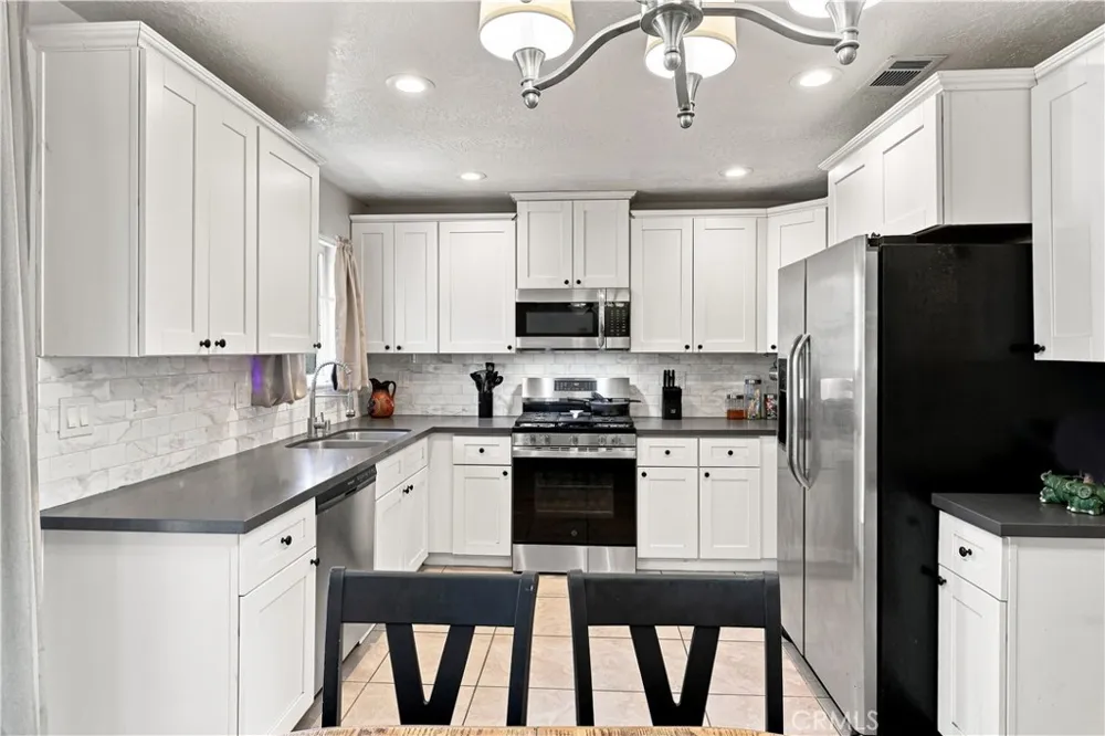 1530 Athol Street Bloomington, CA 92316