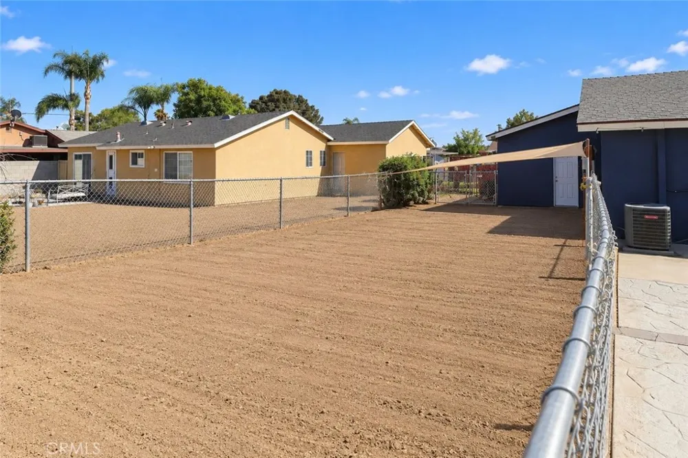 1530 Athol Street Bloomington, CA 92316