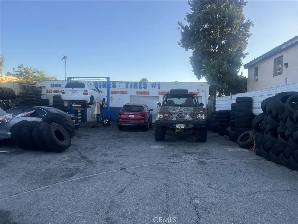 13416 Valley La Puente, CA 91746