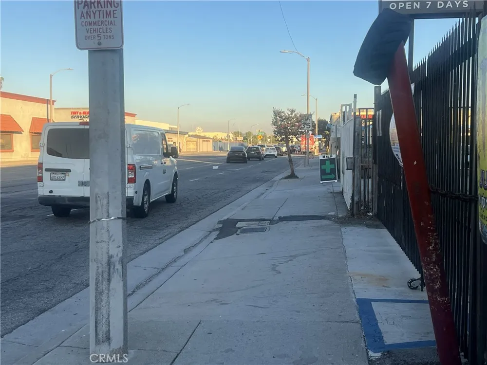 13416 Valley La Puente, CA 91746