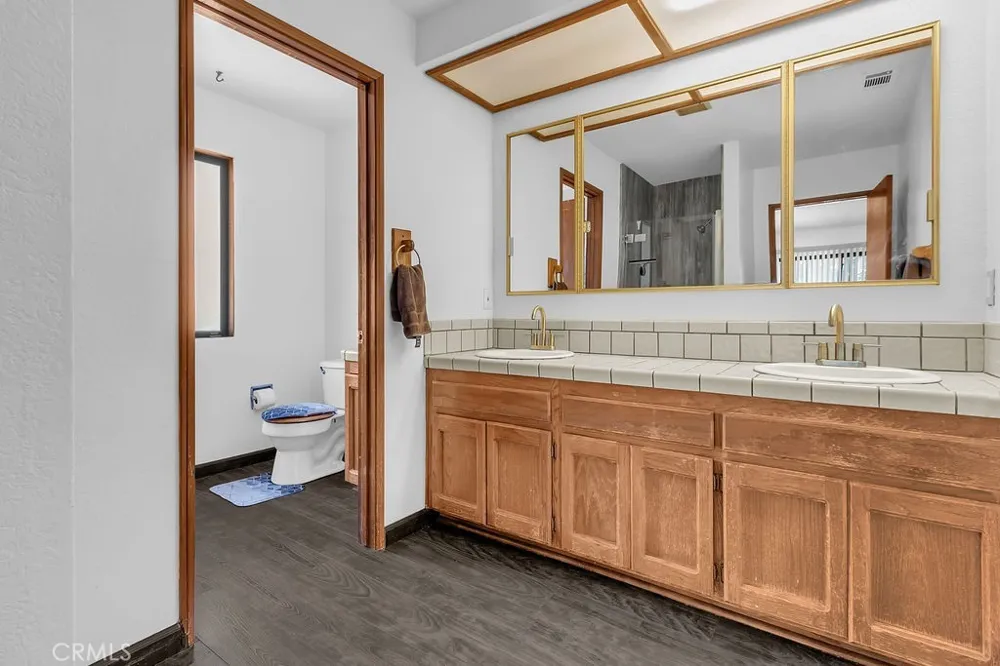 6319 Westview Riverside, CA 92506
