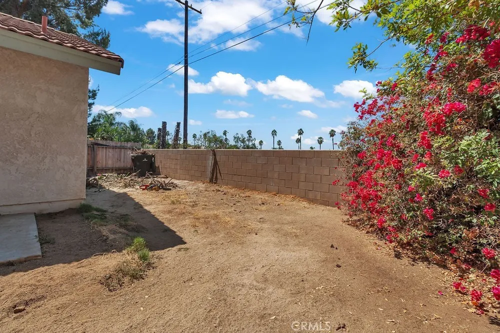 6319 Westview Riverside, CA 92506
