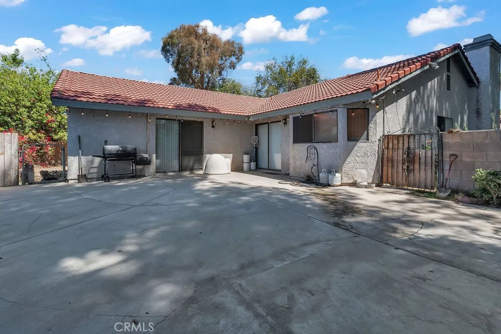 6319 Westview Riverside, CA 92506